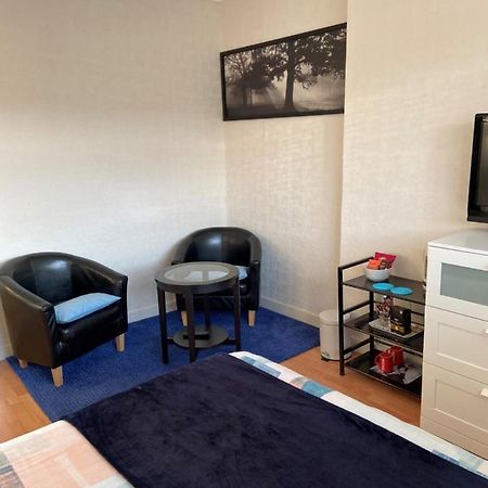 Streatham Common Bed & Breakfast Londra Dış mekan fotoğraf