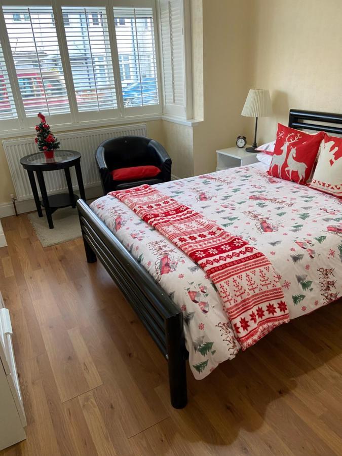 Streatham Common Bed & Breakfast Londra Dış mekan fotoğraf