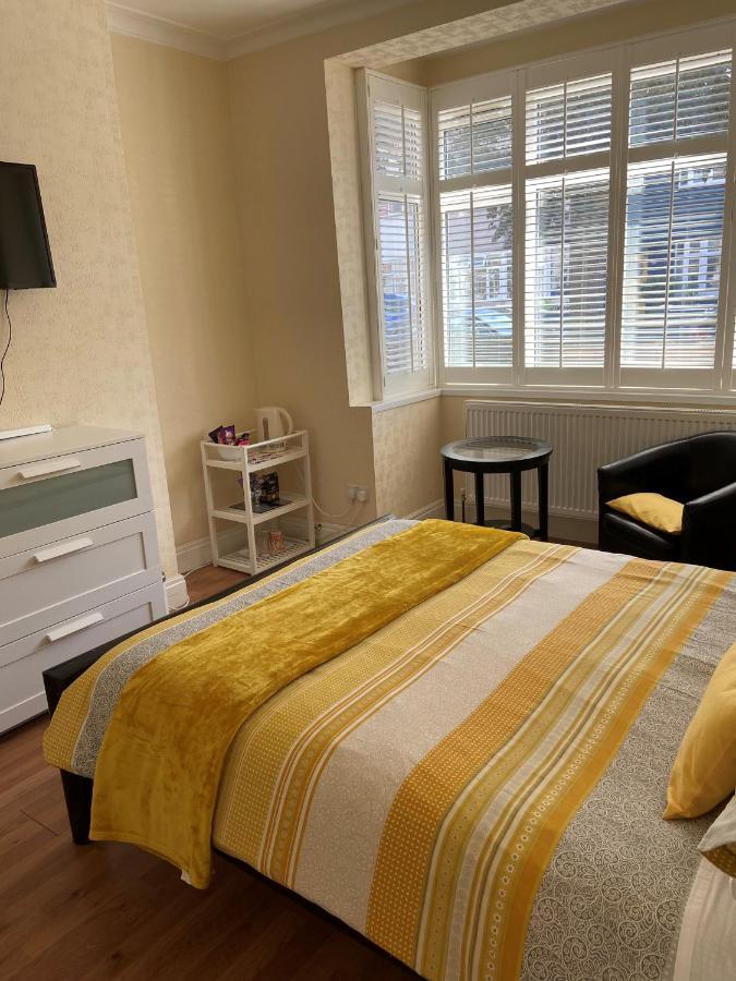 Streatham Common Bed & Breakfast Londra Dış mekan fotoğraf