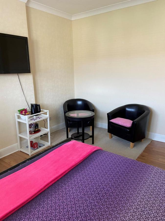 Streatham Common Bed & Breakfast Londra Dış mekan fotoğraf