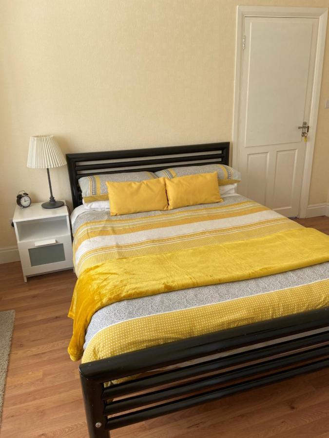 Streatham Common Bed & Breakfast Londra Dış mekan fotoğraf