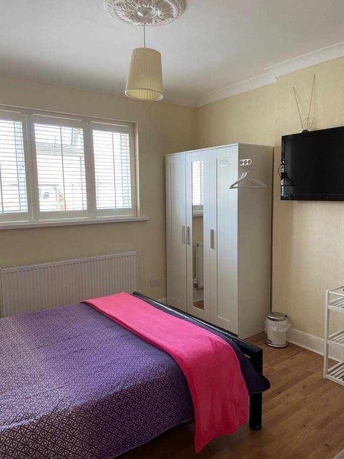 Streatham Common Bed & Breakfast Londra Dış mekan fotoğraf