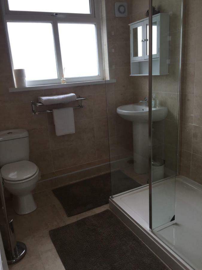 Streatham Common Bed & Breakfast Londra Dış mekan fotoğraf