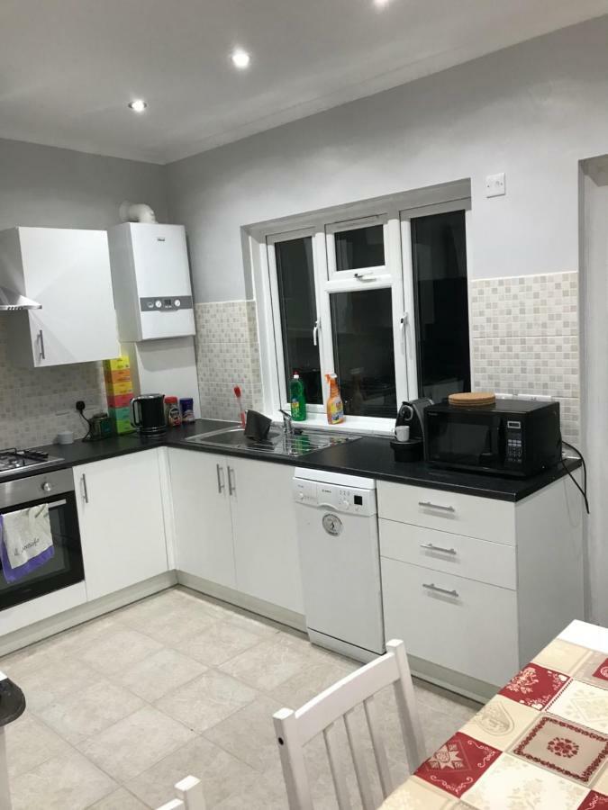 Streatham Common Bed & Breakfast Londra Dış mekan fotoğraf