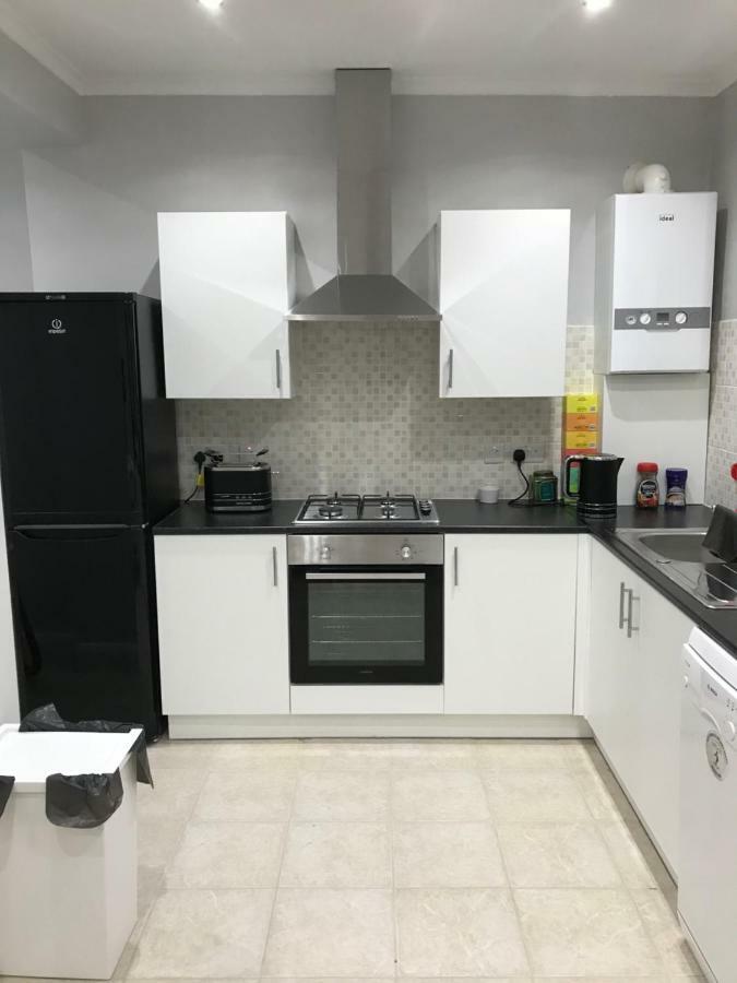 Streatham Common Bed & Breakfast Londra Dış mekan fotoğraf